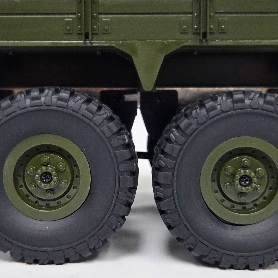JJRC Transporter 2.4G 6WD Classic Military Cargo Truck