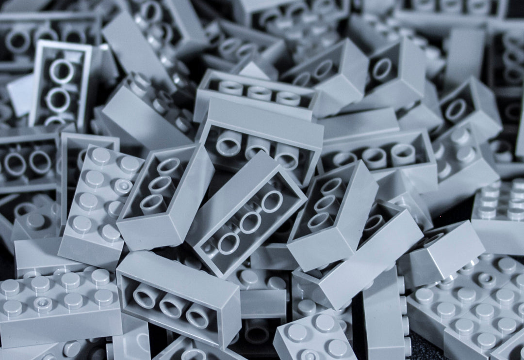 2X4 Brick 100 Pack (Light Grey)