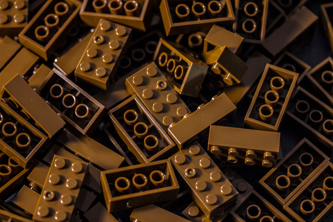 2X4 Brick 100 Pack (Brown)