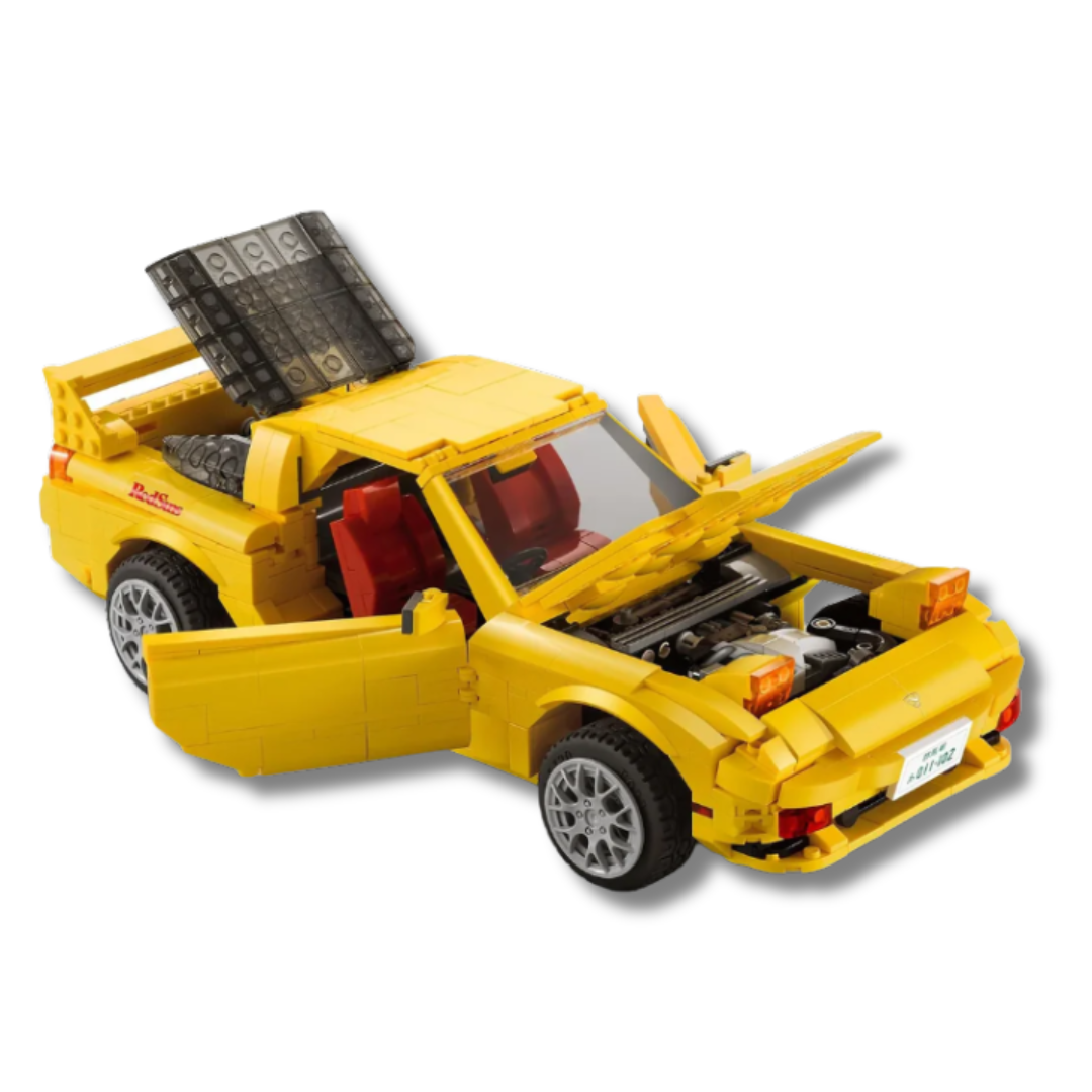 CaDA Mazda RX-7 FD3S Brick Model Kit