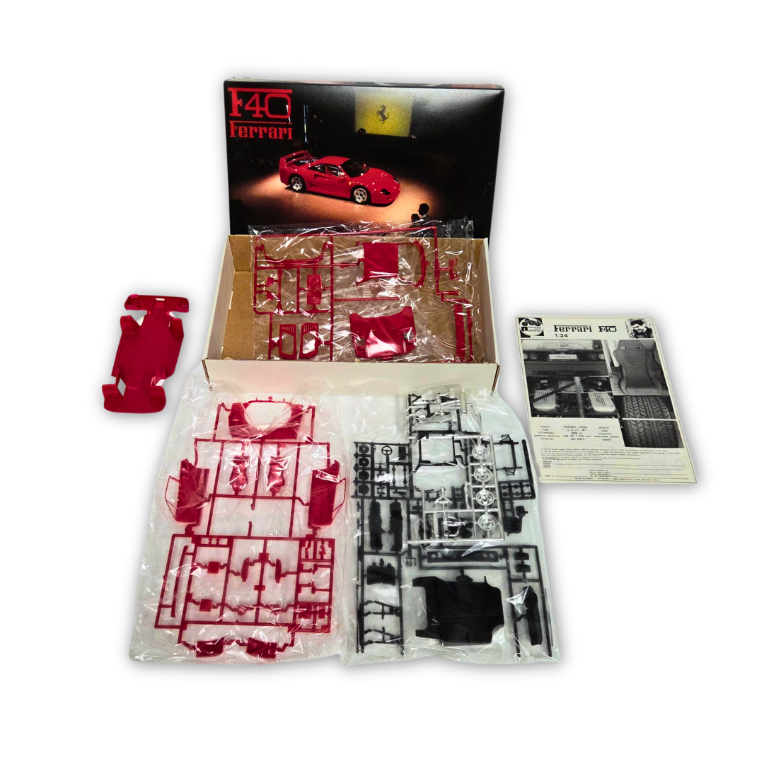 Protar 207 Ferrari F40 1/24 Vintage Model Kit – Italian Classic 1988