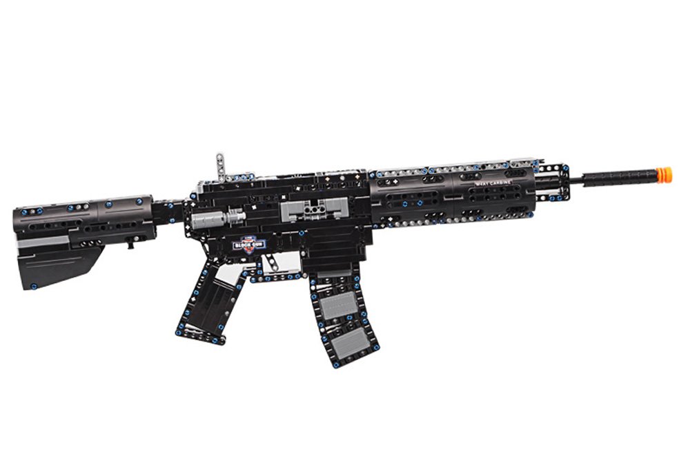 CaDA Model Carbine Rifle Brick Building Set 621 Pieces