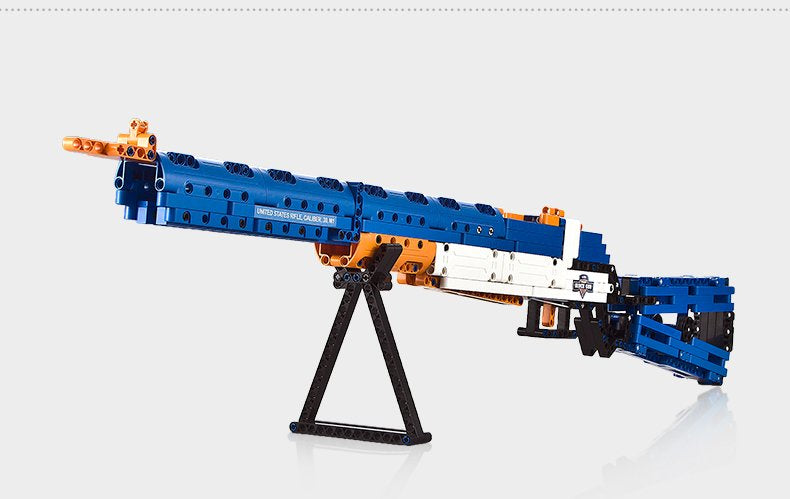 CaDA Model Semi-Auto Rifle Brick Building Set 583 Pieces