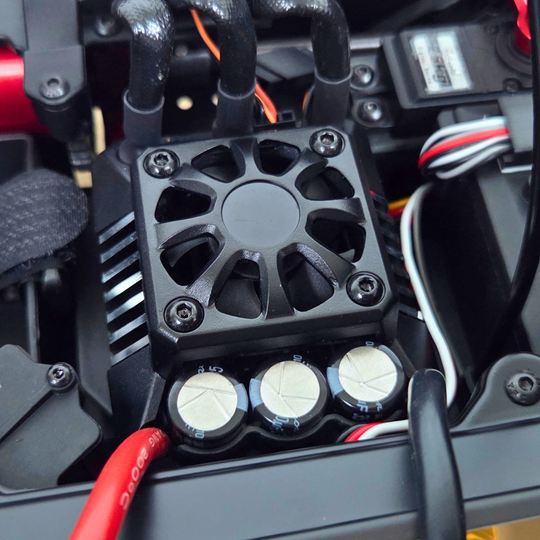 FS Racing Runner 1/7 6S - 8S Brushless 4WD Desert Truck