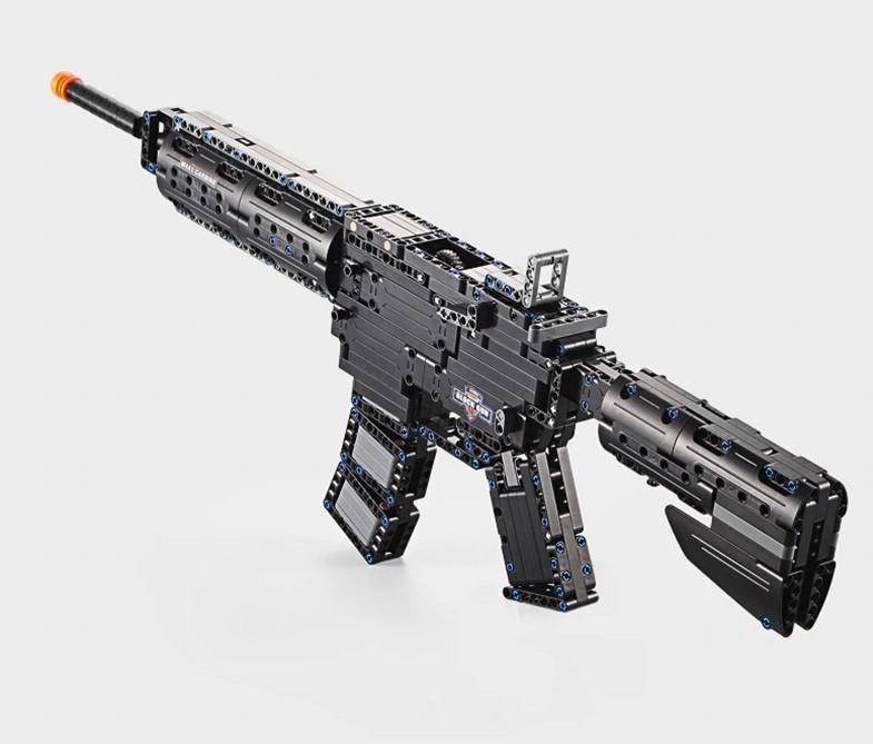 CaDA Model Carbine Rifle Brick Building Set 621 Pieces