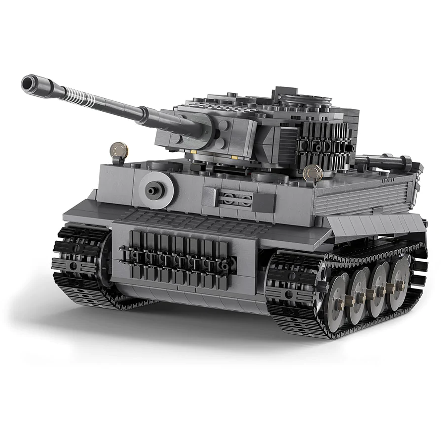 CaDA Masters WWII German Tiger Tank Remote Controlled Brick Building Set 925 Pieces