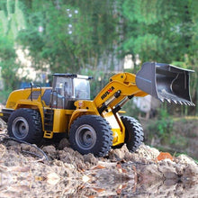 Load image into Gallery viewer, Huina RC Metal Wheel Loader (1/14th)
